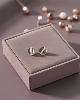 Elegant Dual-Tone Round Silver Stud Earrings – Everyday Luxury