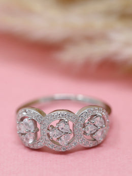 Elegant 925 Sterling Silver Cluster Ring with Sparkling Cubic Zirconia Stones