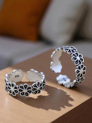 925 Oxidized Silver Floral Toe Rings – Adjustable Cutwork Design for Women