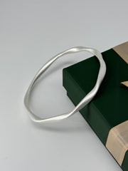 925 silver twisted circle bangle